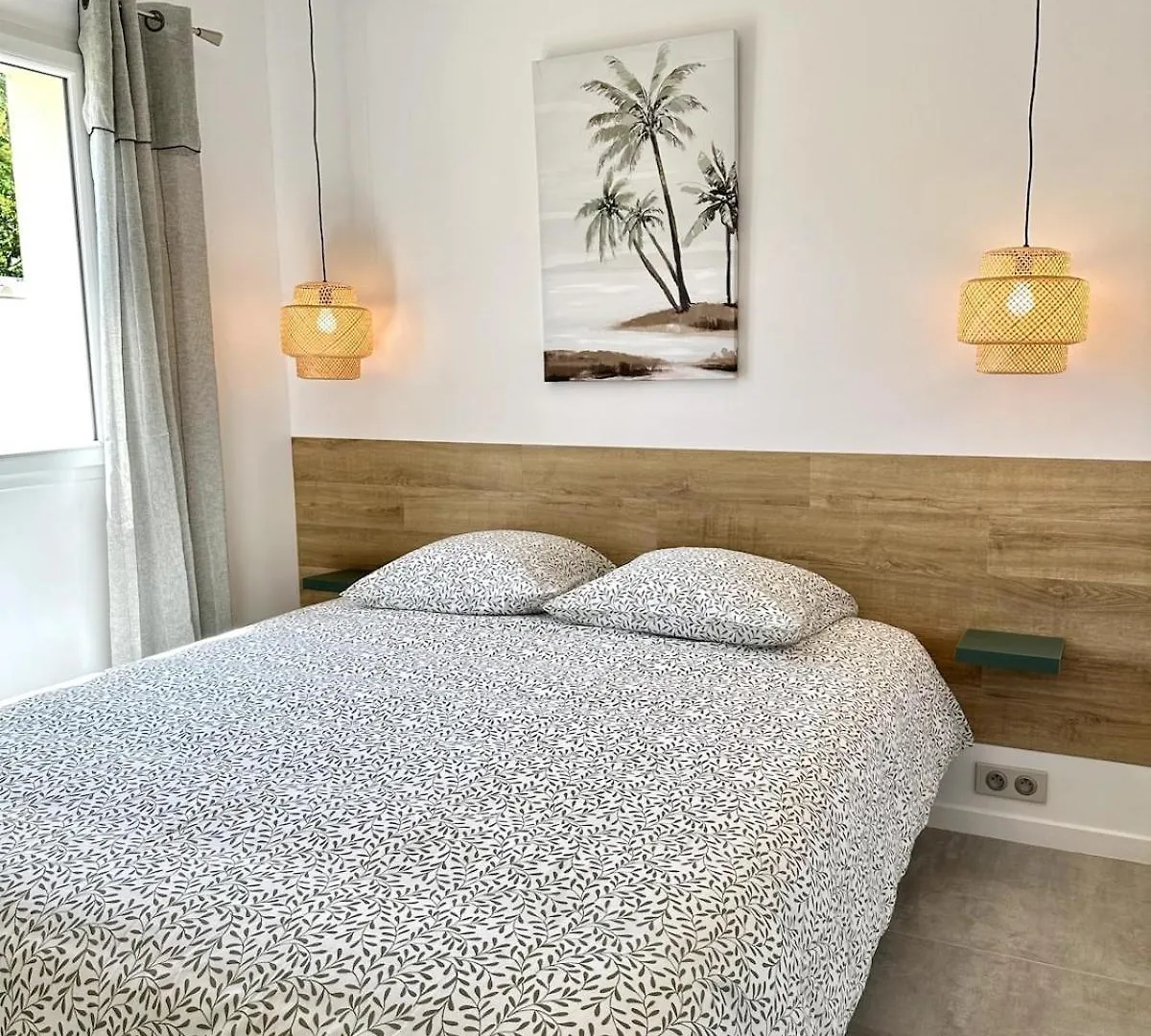 Holiday home The Little House On The Isle Air-Conditioned House With Swimming Pool And L'Isle-sur-la-Sorgue